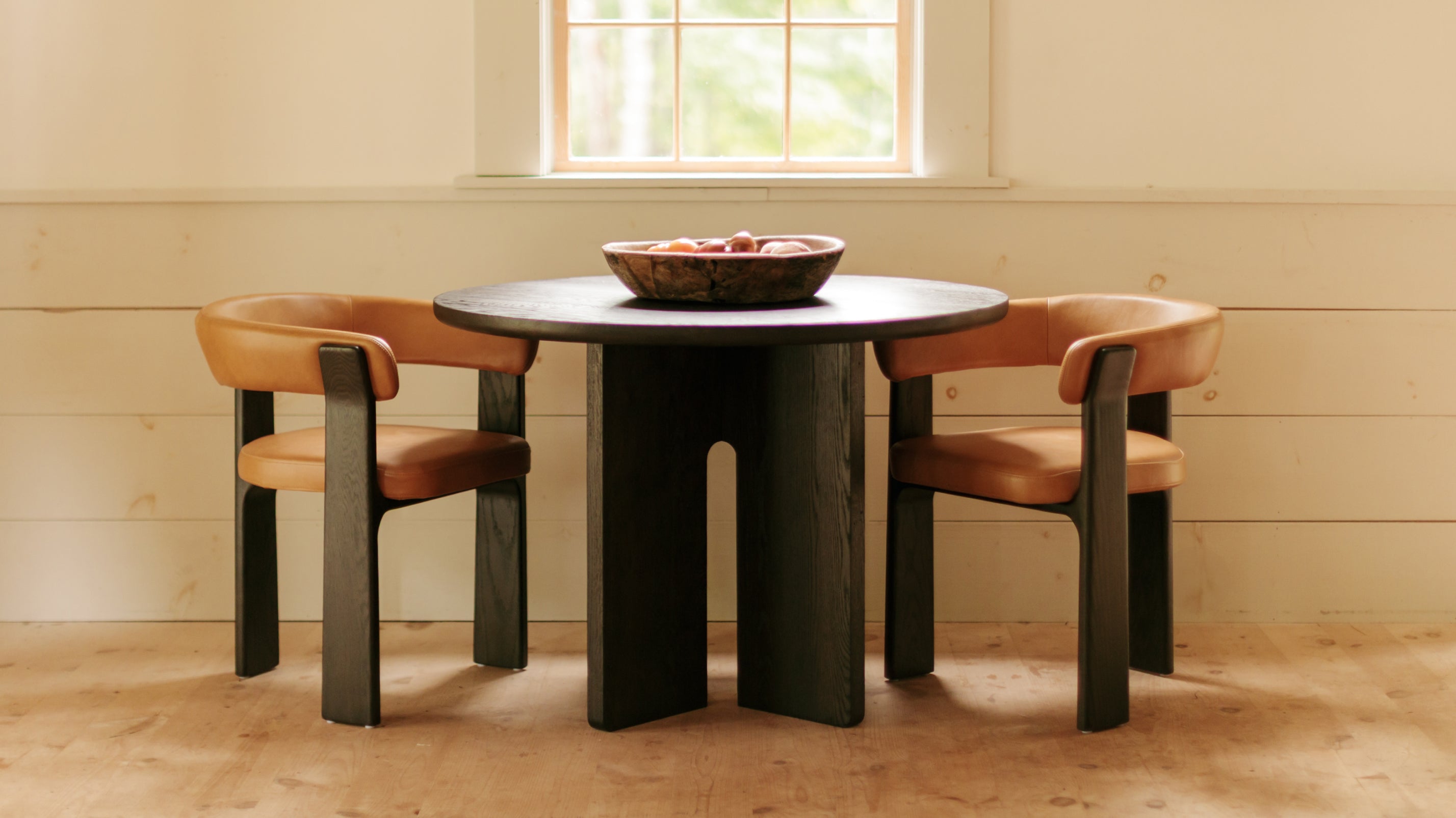 Trine Dining Chair, Dark Brown Oak, Tobacco Leather