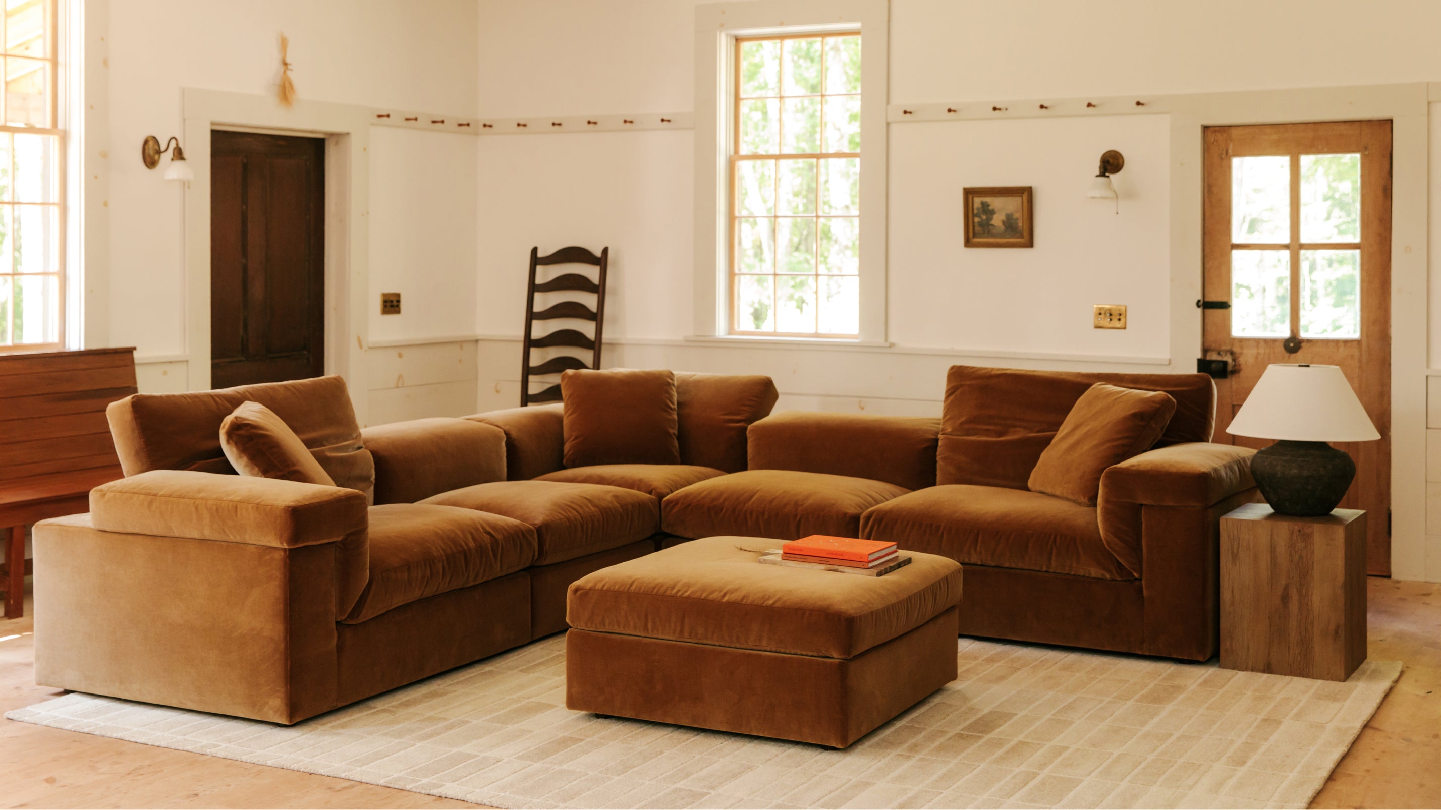 Saddle 5-Piece Modular Sectional Closed, Gold