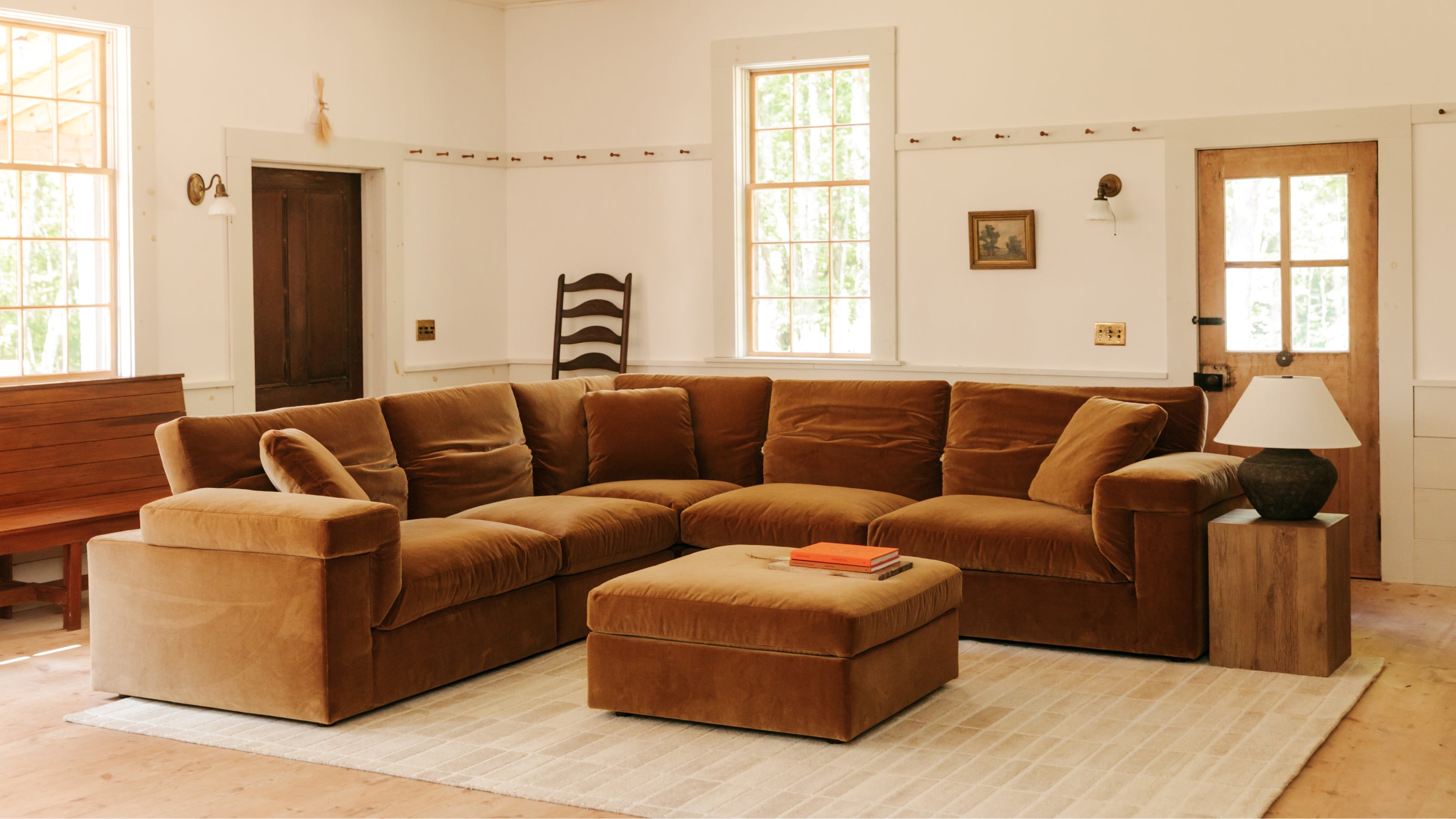 Saddle 5-Piece Modular Sectional Closed, Gold