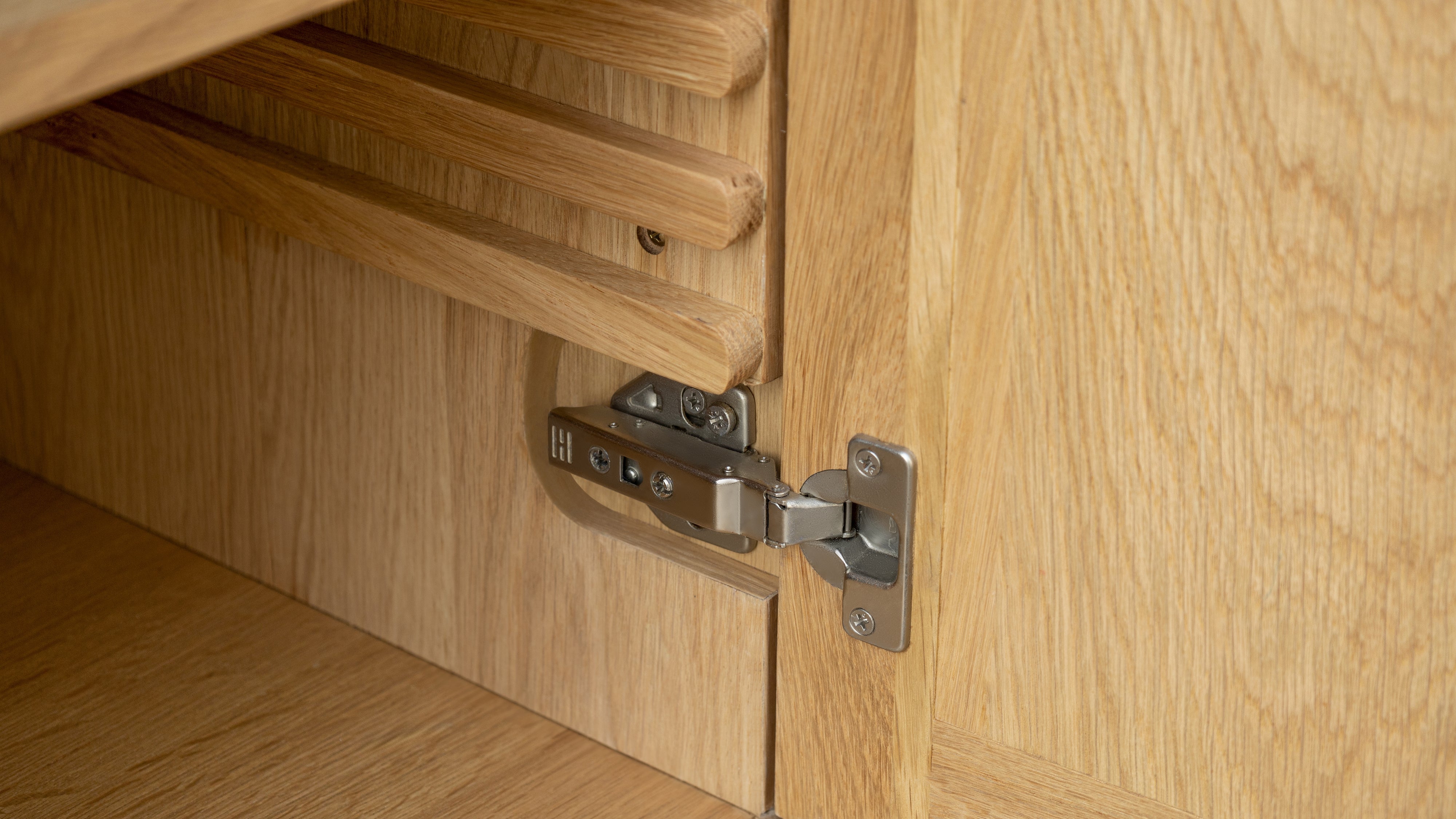 Archer Cabinet, Narrow, Rustic Oak